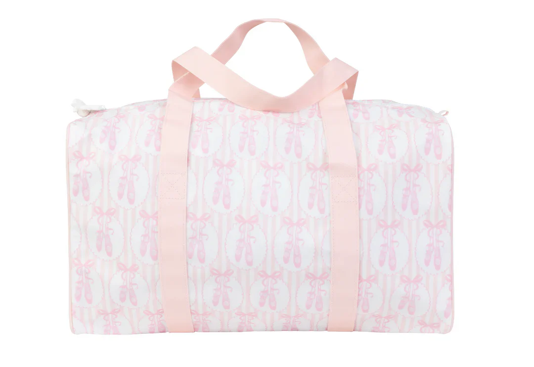 Apple of my Isla - The Duffle Bag Ballet