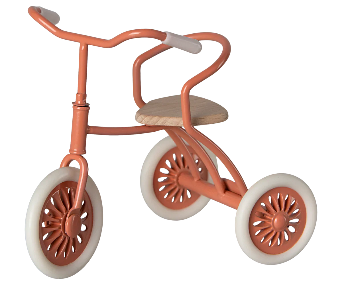 Maileg - Coral Abri à tricycle Mouse
