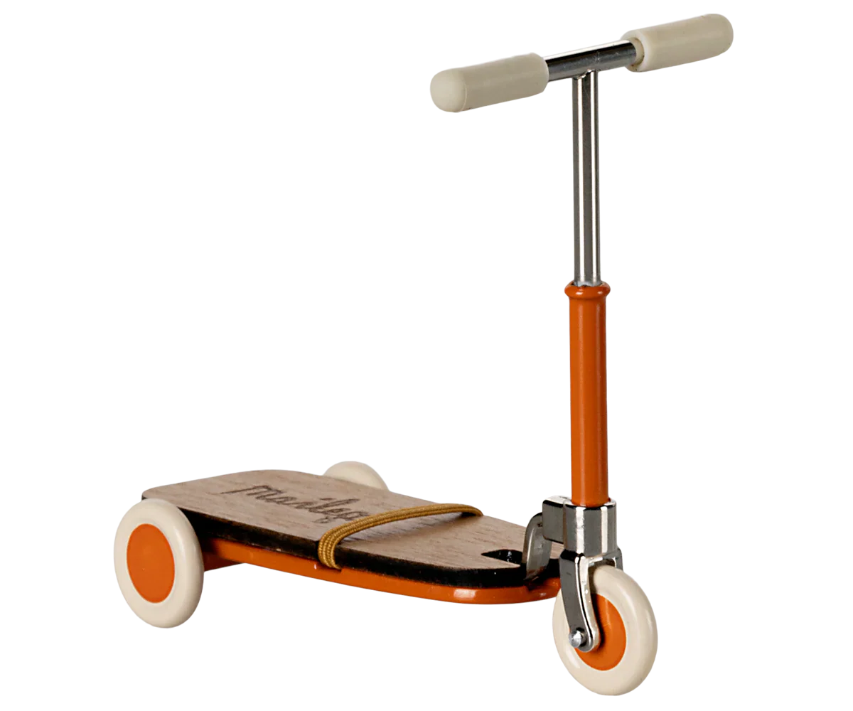 Orange Mouse Kick board