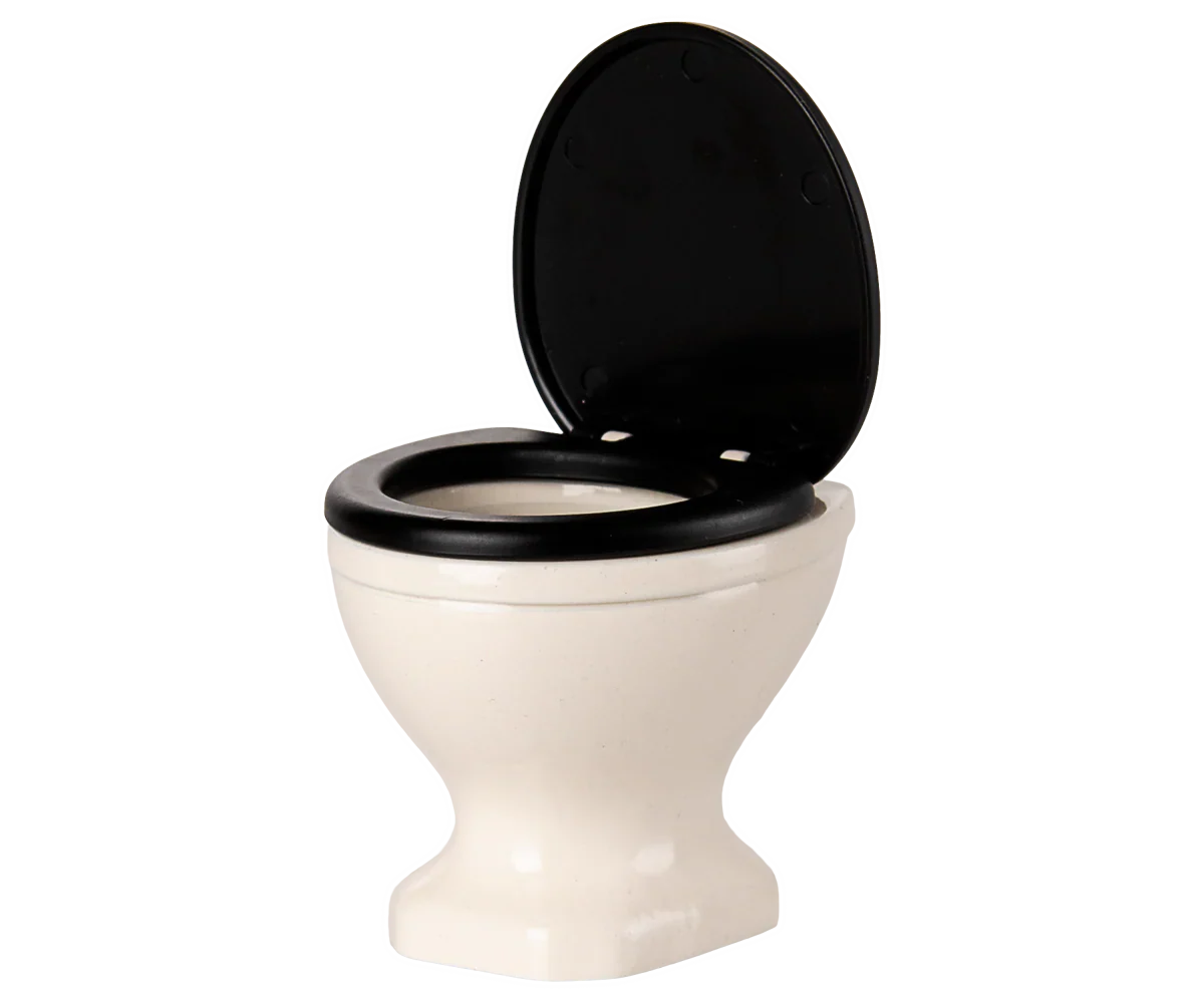 Water Closet, Mouse